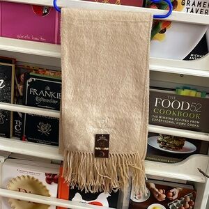 NWT Genuine 100% Alpaca Scarf